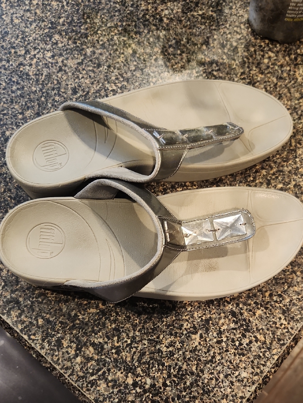 Fitflop Silver Embellished Thong Sandals Size 9